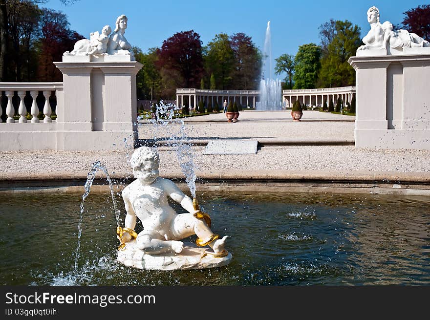 Baroque Fountain in the garden of the Royal palace Het Loo . Apeldoorn, Netherlands . Baroque Fountain in the garden of the Royal palace Het Loo . Apeldoorn, Netherlands .