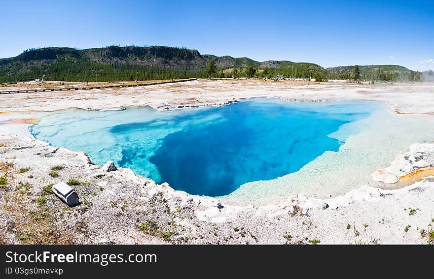 Yellow Stone - Sapphire pool, color blue. Yellow Stone - Sapphire pool, color blue