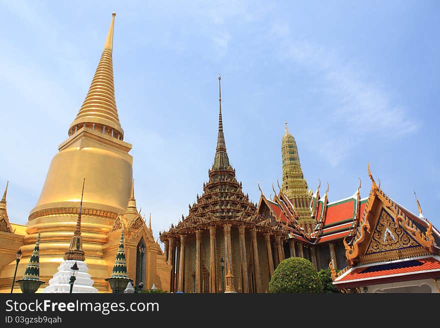 Bangkok's most famous landmark was built 1782. Within the palace complex are several impressive buildings including Wat Phra Kaeo (Temple of the Emerald Buddha) A royal chapel, Wat Phra Kaeo contains a small and beautiful Emerald Buddha, dating back to the 14th century and is greatly revered. The robes on the Buddha are changed with the seasons by HM King of Thailand and forms an important ritual in the Buddhist calendar. Bangkok's most famous landmark was built 1782. Within the palace complex are several impressive buildings including Wat Phra Kaeo (Temple of the Emerald Buddha) A royal chapel, Wat Phra Kaeo contains a small and beautiful Emerald Buddha, dating back to the 14th century and is greatly revered. The robes on the Buddha are changed with the seasons by HM King of Thailand and forms an important ritual in the Buddhist calendar.