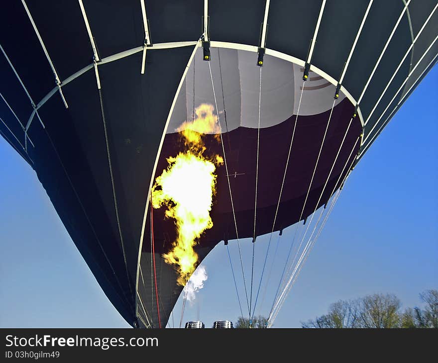 Flame of fire in the hot air balloon starting