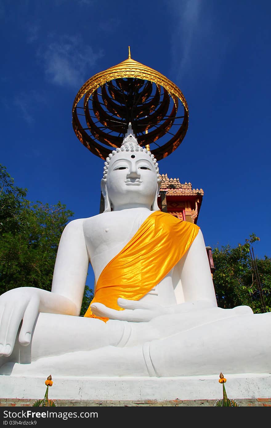 The Big White Buddha in thailand temple