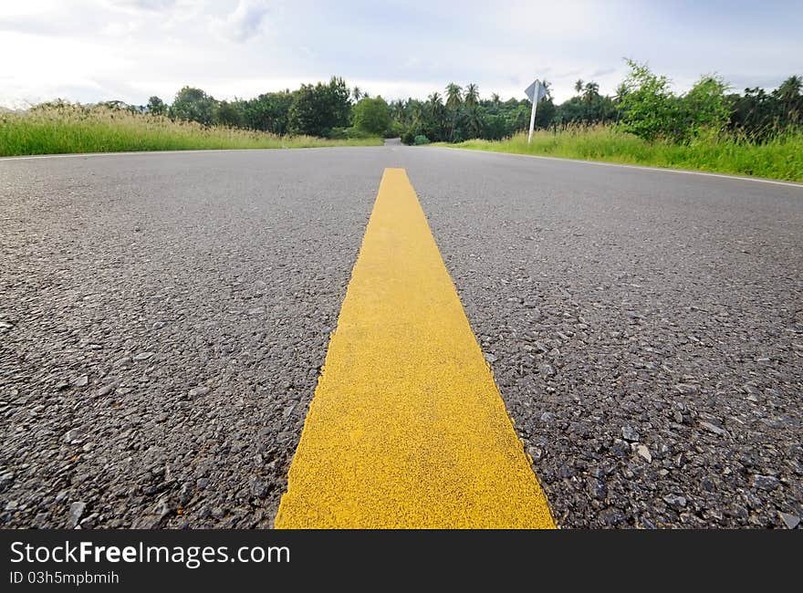 Yellow line on an empty countryside road