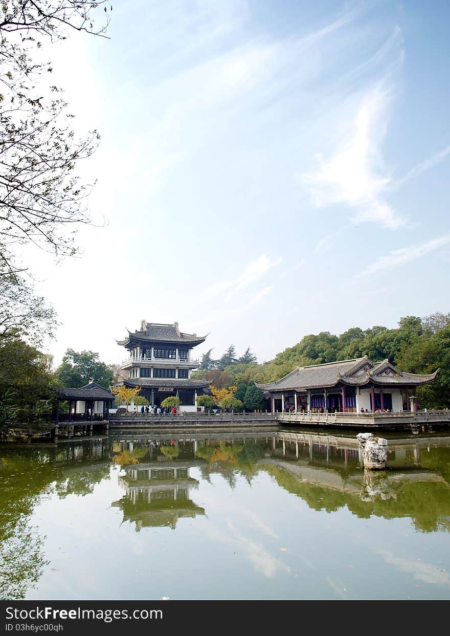 Autumn's Chinese park, Chinese historic garden construction