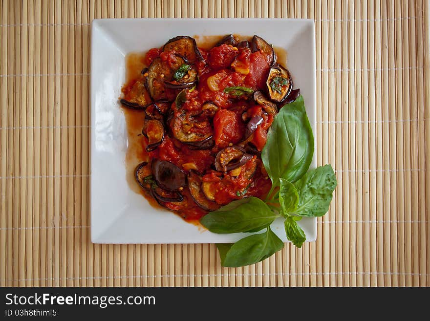 Aubergines in tomato sauce