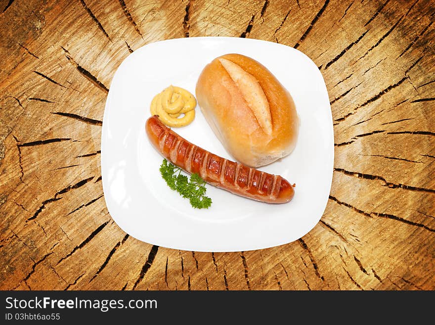 Grilled Sausage with mustard, bread