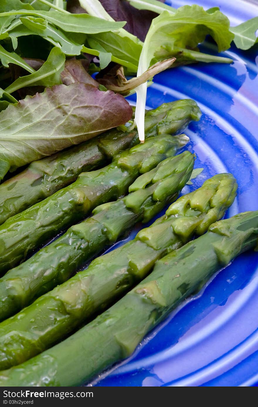 Boiled green asparagus