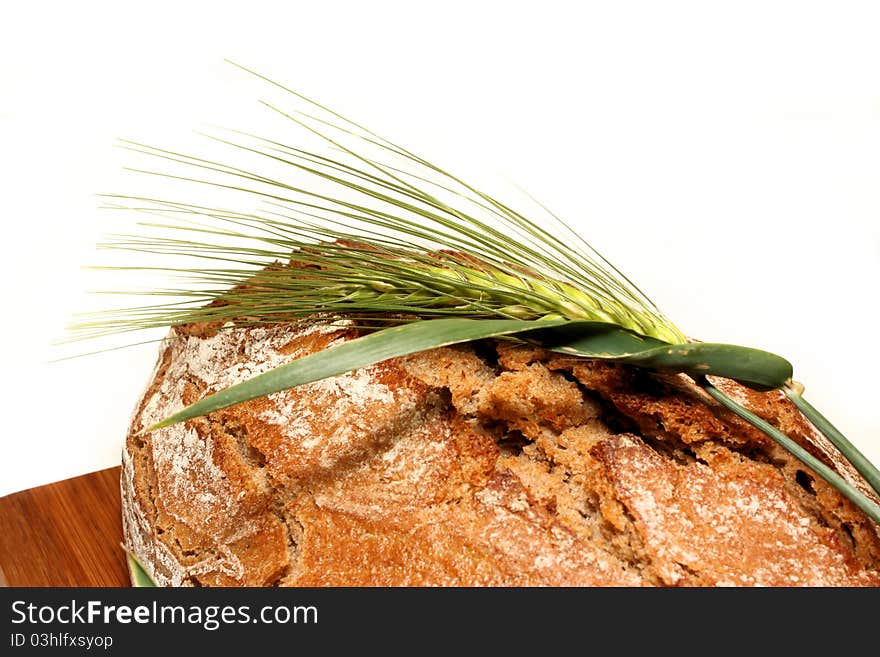 Crusty bread with green barley