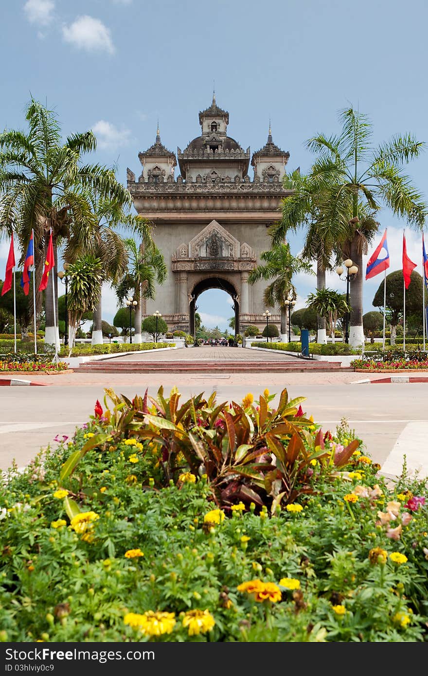 Patouxai in Vientiane