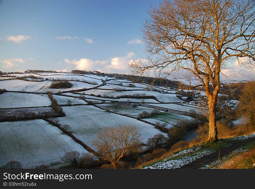 Dawn snow in the torridge valley torrington devon england. Dawn snow in the torridge valley torrington devon england