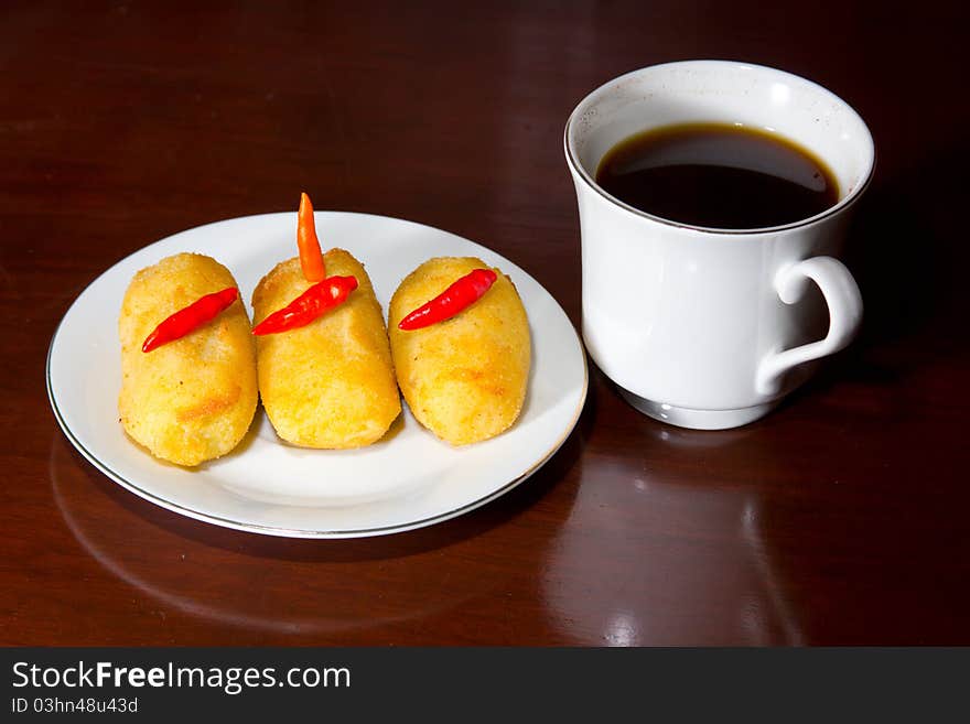 Croquettes cakes and coffee.