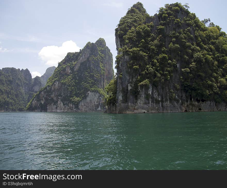 Ratchapapa Dam, Thailand