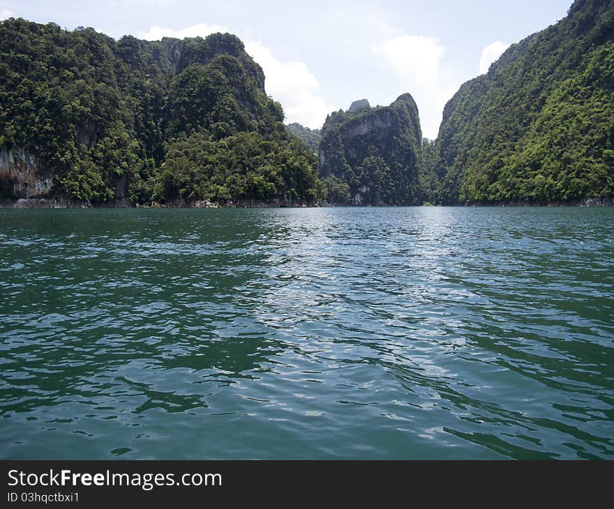 Ratchapapa Dam, Thailand