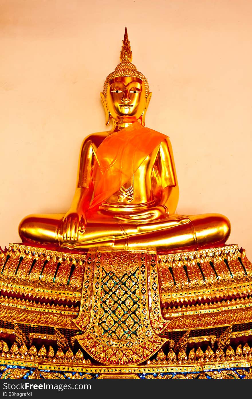 Buddha at the temple are the beliefs of buddhism, many people believed to be representative of the buddha should respecting and worship. Buddha at the temple are the beliefs of buddhism, many people believed to be representative of the buddha should respecting and worship.