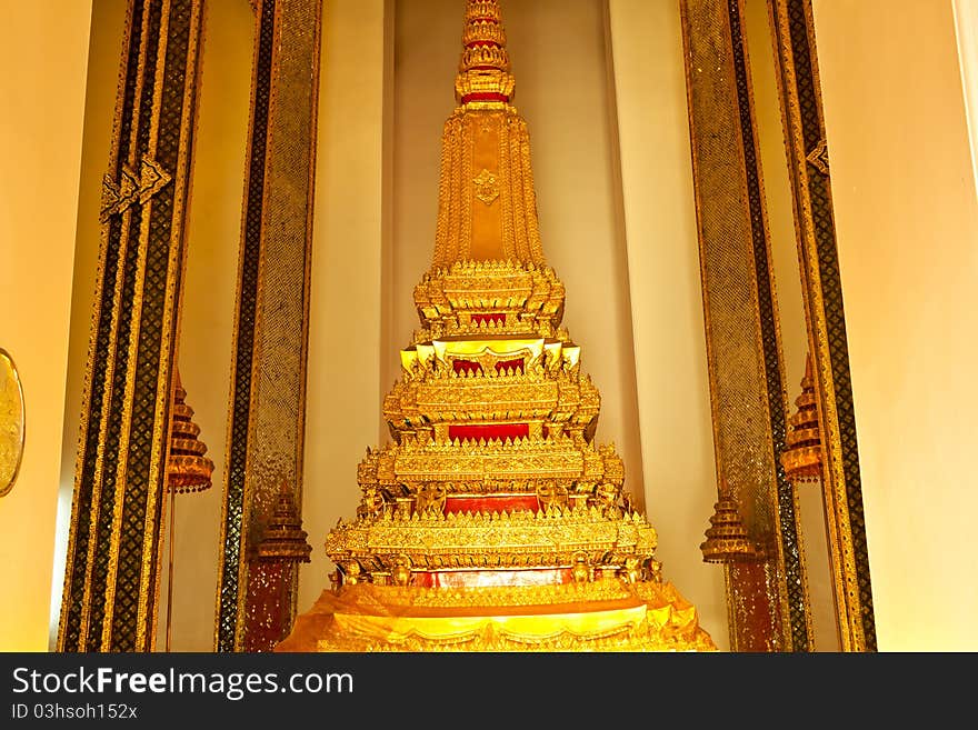 Art Of Temple Golden Budda