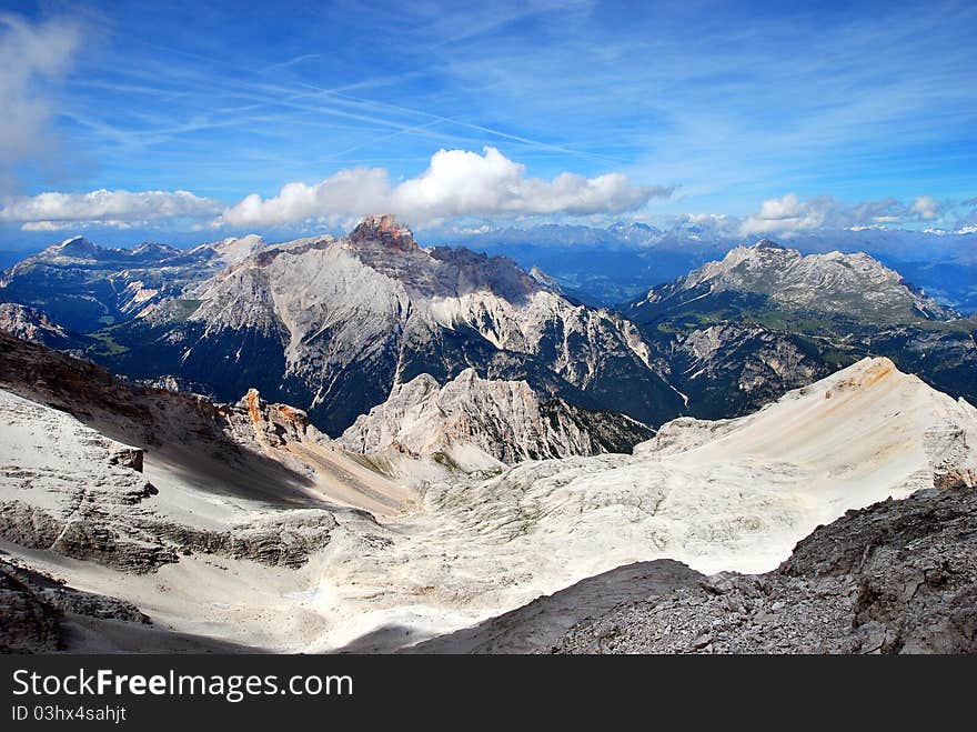 A picture taken at 3000 m from via ferrata Ivano Dibona. A picture taken at 3000 m from via ferrata Ivano Dibona