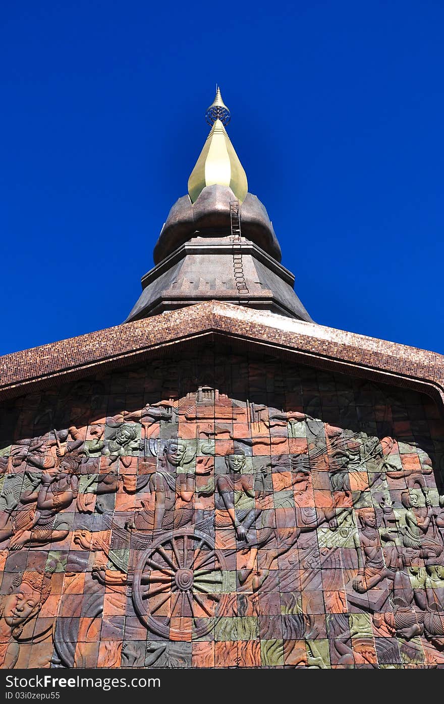 The Stupa Phra Mahathat Naphamethanidon