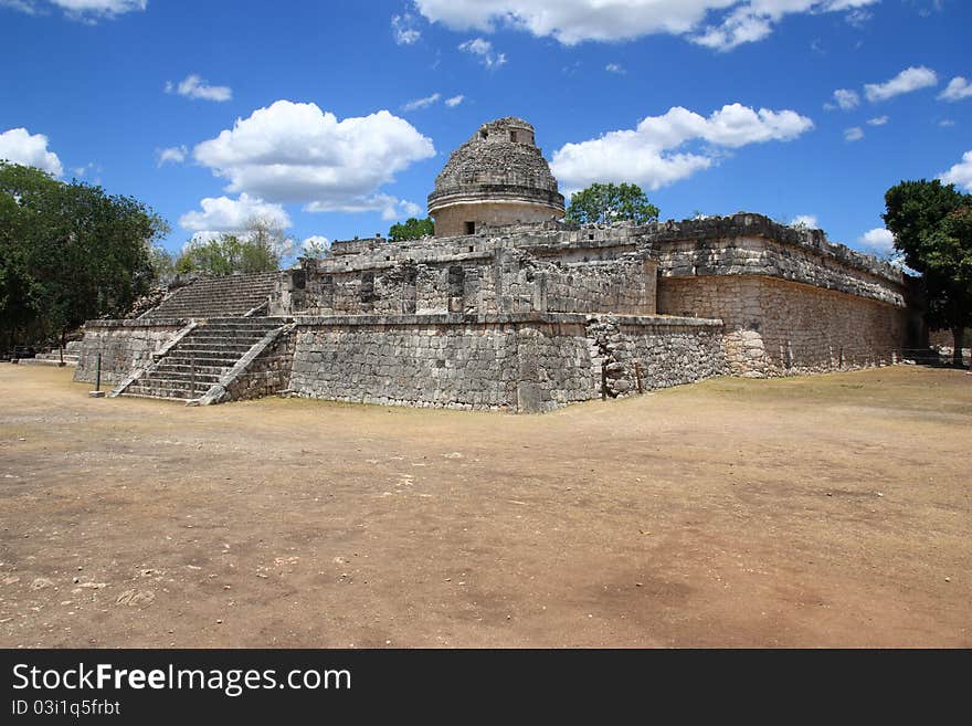 El Caracol,temple in Chichen Itza, Mexico