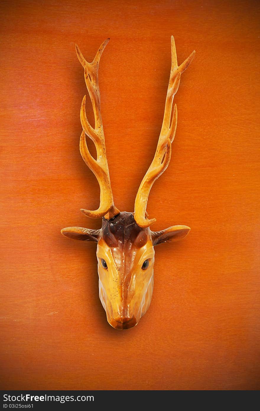 The deer wood vintage object on wood background