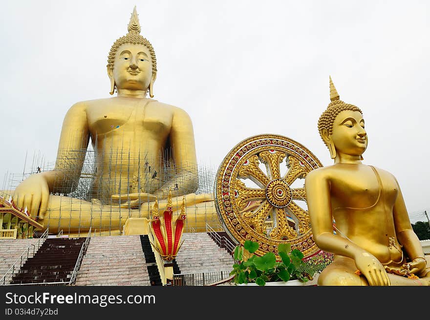 Giant buddha statues