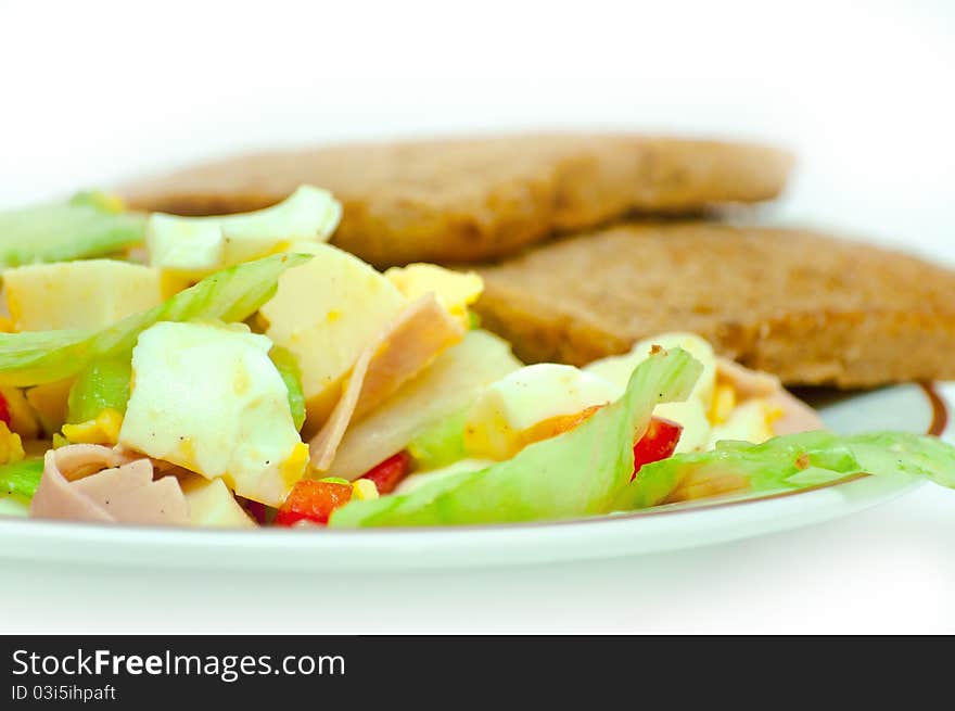 Nice vegetable breakfast with toast