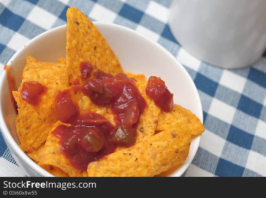 Nachos With Salsa Dressing