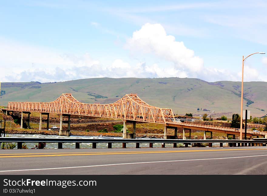 The Dalles Bridge