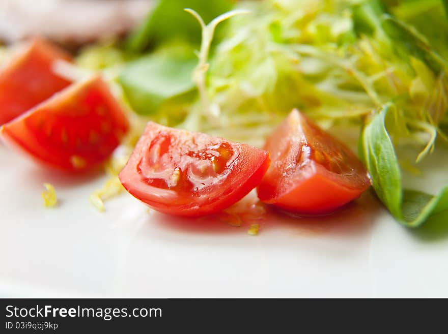 Fresh salad with tomatoes