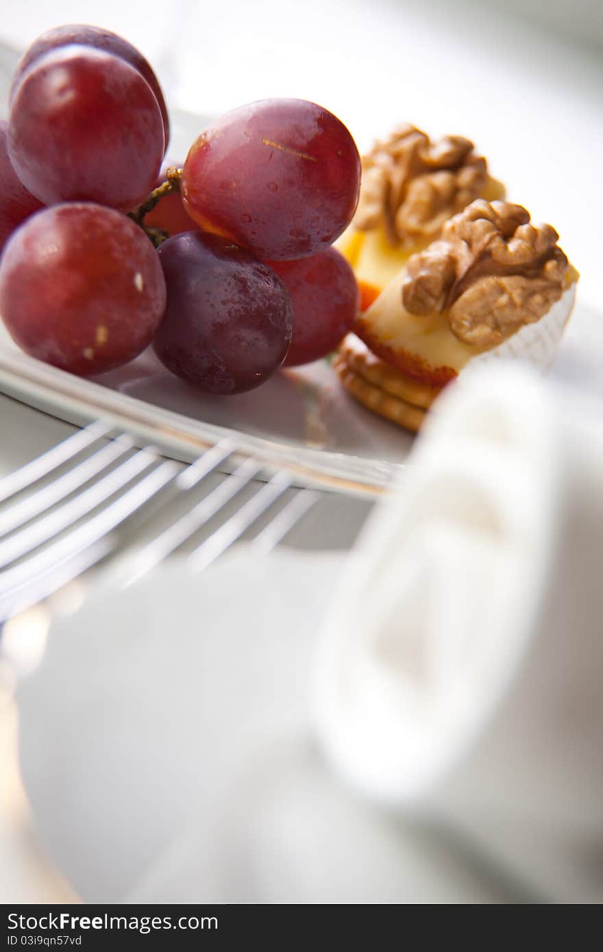 Place Setting, Macro