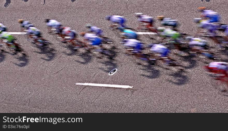 Bicycle racers from rooftop