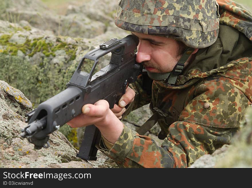 Soldier targeting from covered position