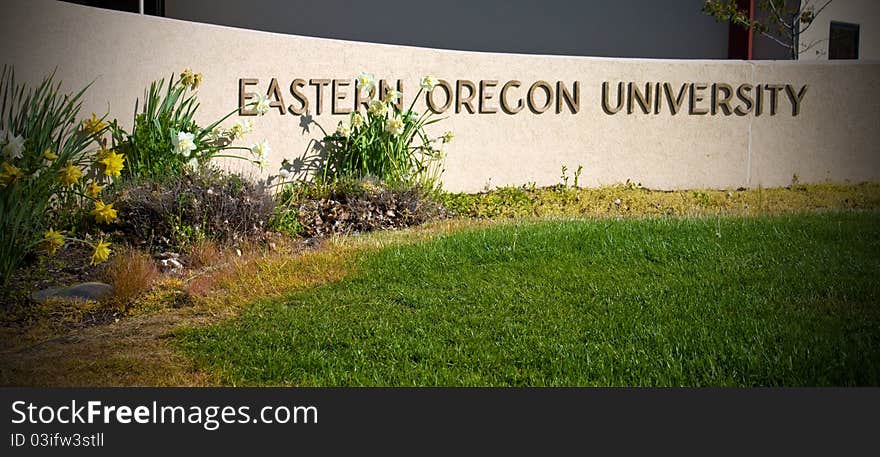 Sign Entrance to Eastern Oregon University