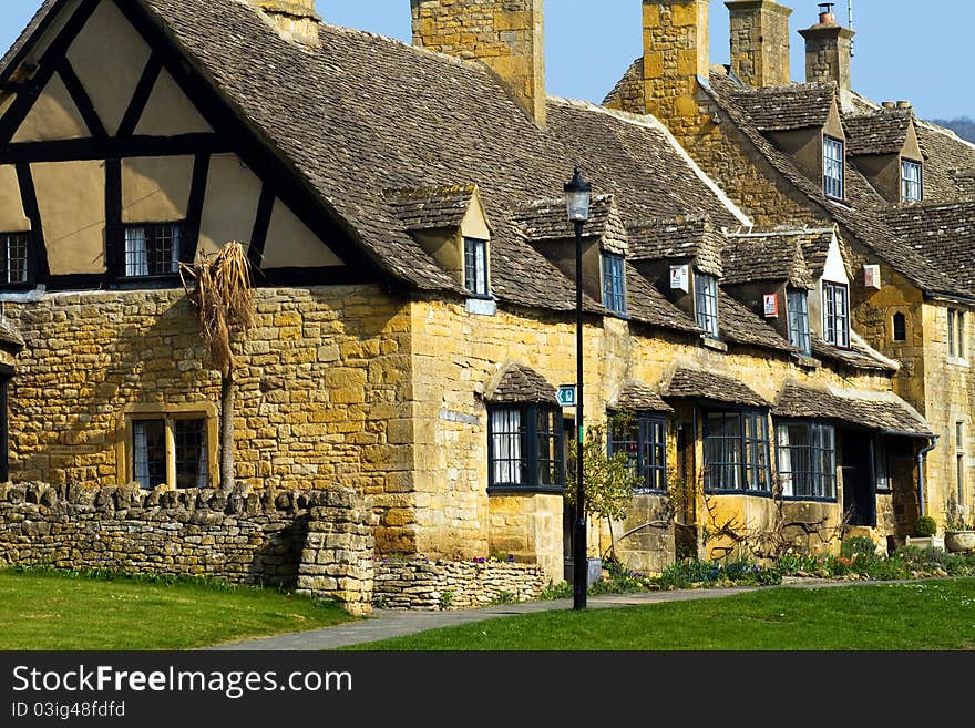 Cotswolds Town