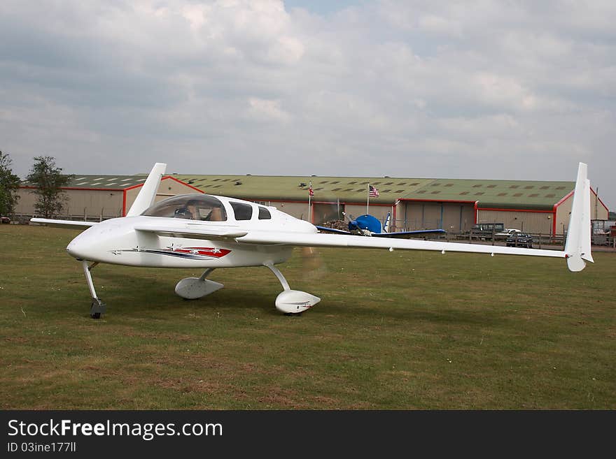 Canard 4 seater aircraft