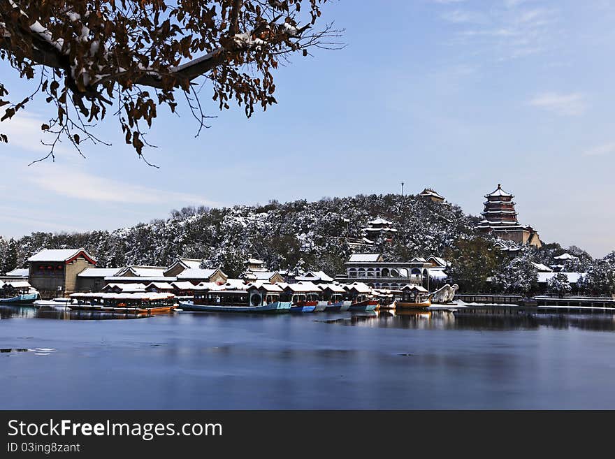 Summer Palace is one of experssions of World Heritages in china ,and is also the Biggest and the most complete royal garden in china.This picture is the Summer Palace after the snow. Summer Palace is one of experssions of World Heritages in china ,and is also the Biggest and the most complete royal garden in china.This picture is the Summer Palace after the snow.