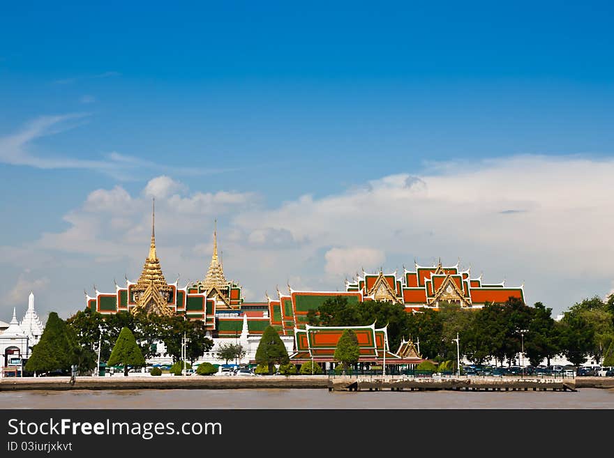 Gland palace and Wat prakeaw temple