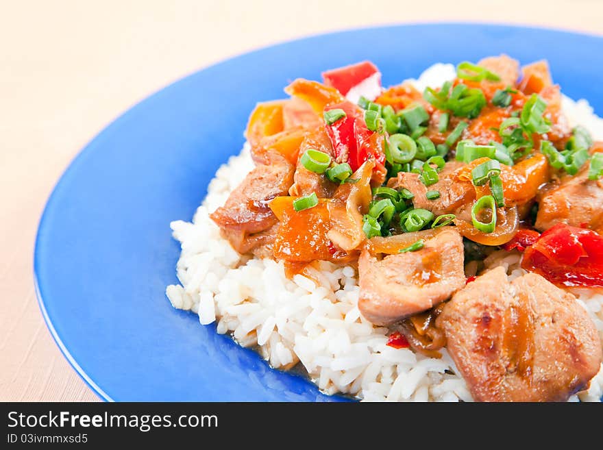 Grilled meat with vegetables and rice