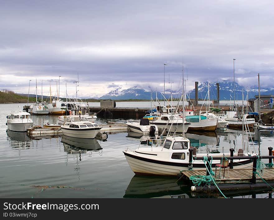 Parking of motor yachts