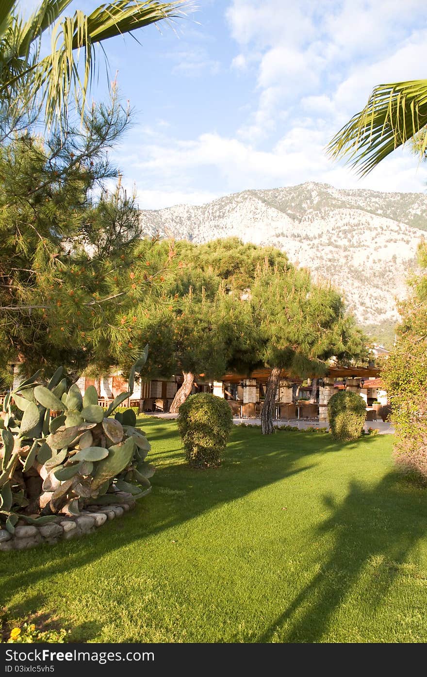 Park in the early morning sun against the backdrop of the mountains