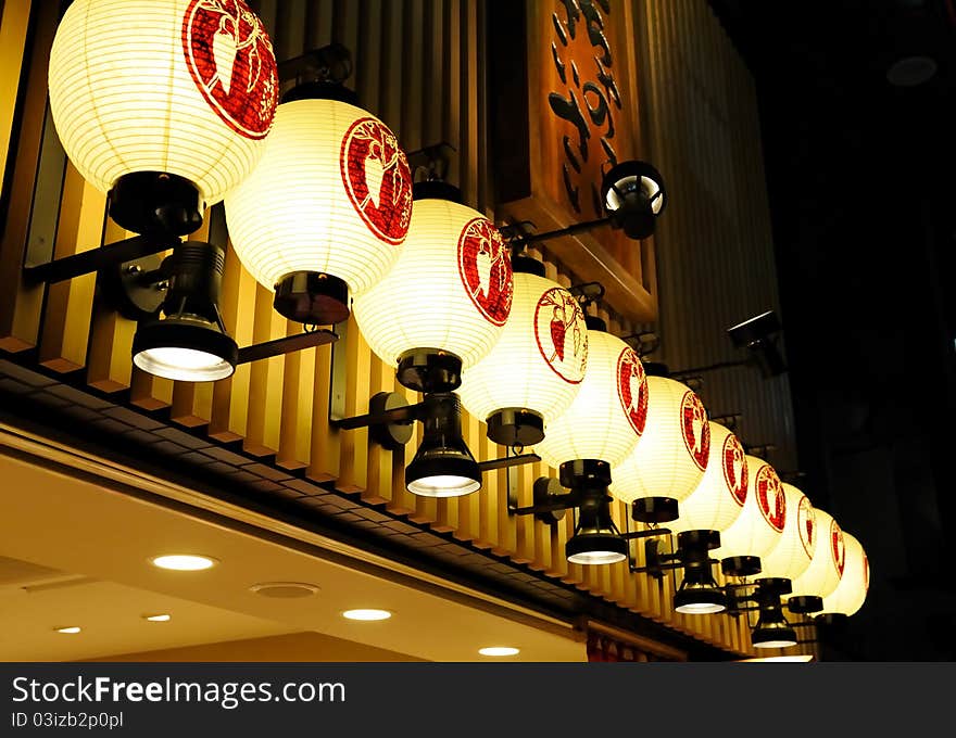 Japanese lanterns on the spice store