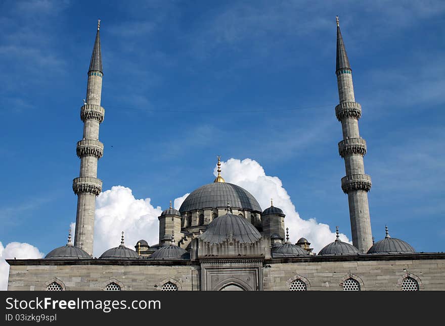 Eminonu Mosque in istanbul. It's Türkish name is Yeni Cami.