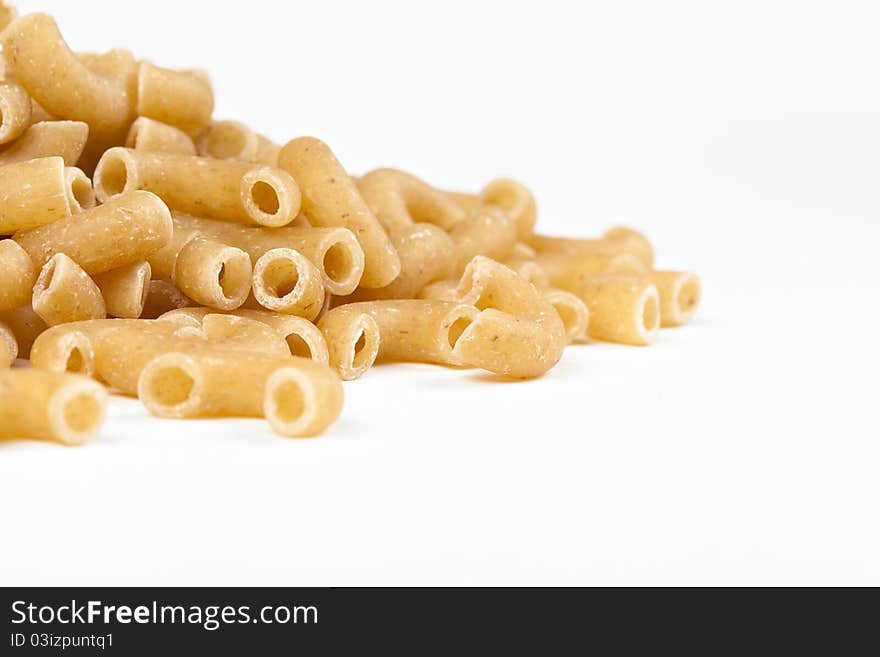 Dry macaroni pasta