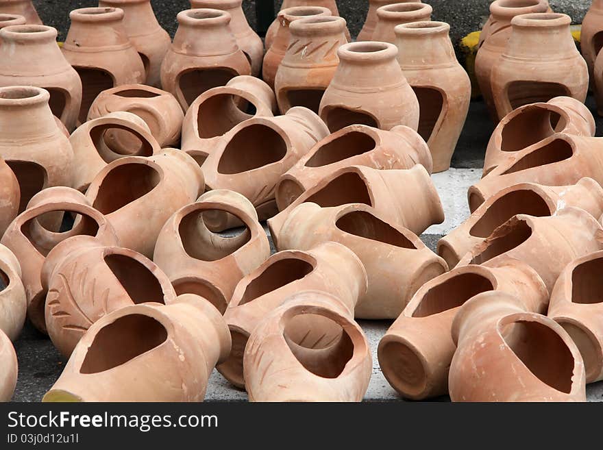 Exhibition of amphorae in amphorae