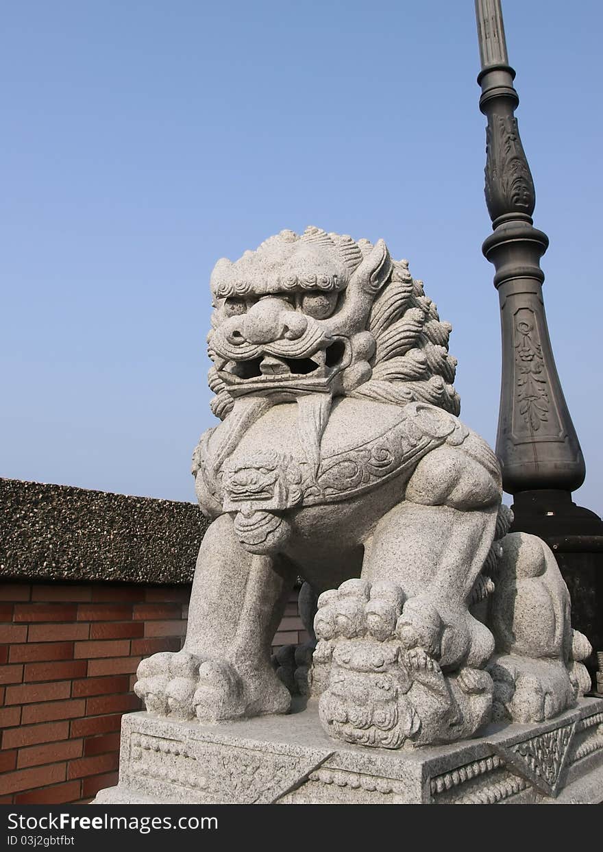 Stone carving / Chinese stone lion