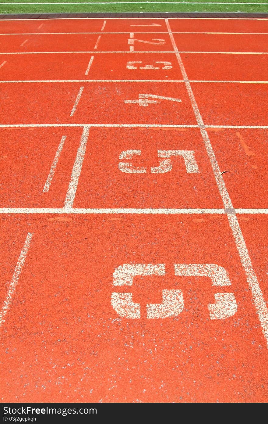 Running track lanes for athletes