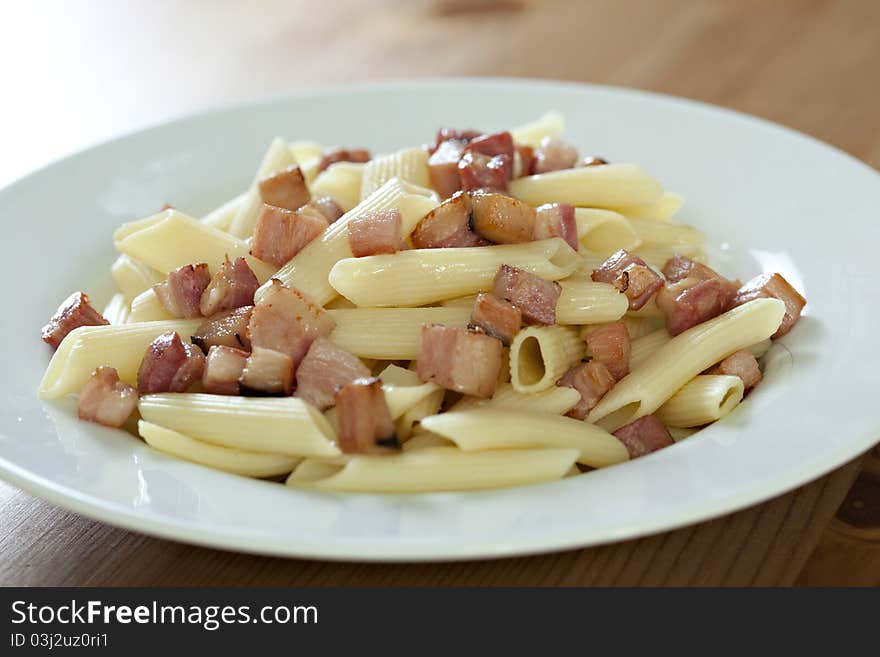 Penne aglio olio