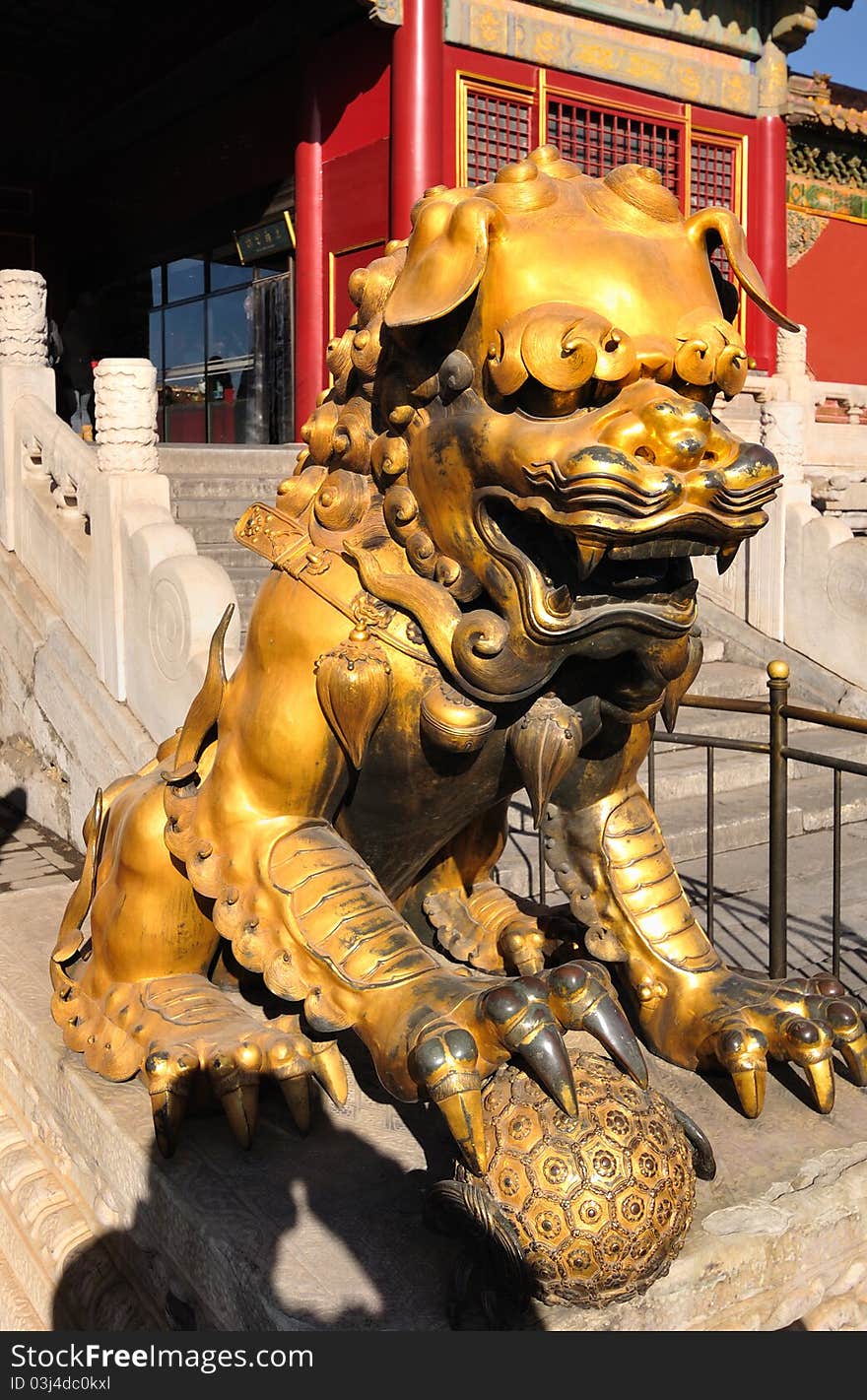 Forbidden City Golden Lion