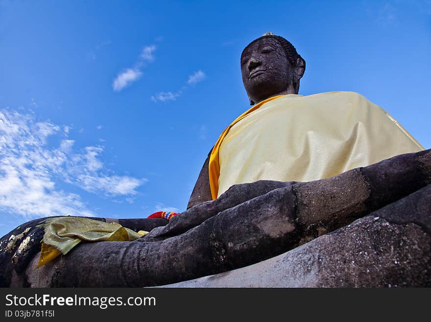 Wat Mahathat was started in 1374 A. D. during the reign of King Borommarachathirat I and finished during the reign of King Ramesuan (1388-1395). The main prang collapsed during the reign of King Songtham (1610-1628). The restoration of this prang was probably completed during the reign of King Prasatthong (1630-1655) and the height of the prang was increased at the same time. Here is a very fine buddha statute remained now aday. Wat Mahathat was started in 1374 A. D. during the reign of King Borommarachathirat I and finished during the reign of King Ramesuan (1388-1395). The main prang collapsed during the reign of King Songtham (1610-1628). The restoration of this prang was probably completed during the reign of King Prasatthong (1630-1655) and the height of the prang was increased at the same time. Here is a very fine buddha statute remained now aday.