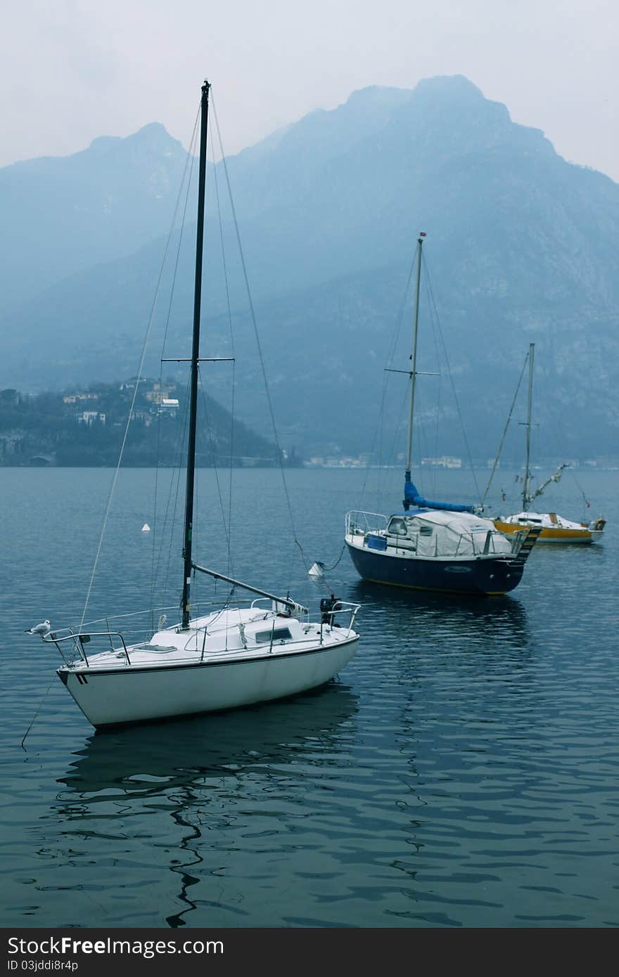 Como Lake Boats