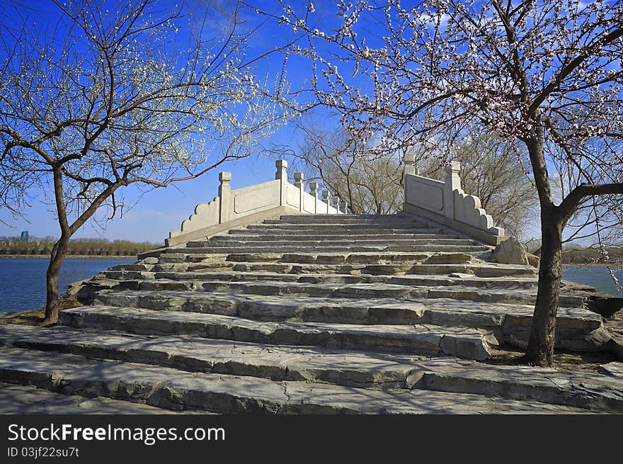 The Summer Palace is the most famous emperor garden in china. Ancient gardens in the modern city is Beijing cityscape. The Summer Palace is the most famous emperor garden in china. Ancient gardens in the modern city is Beijing cityscape.