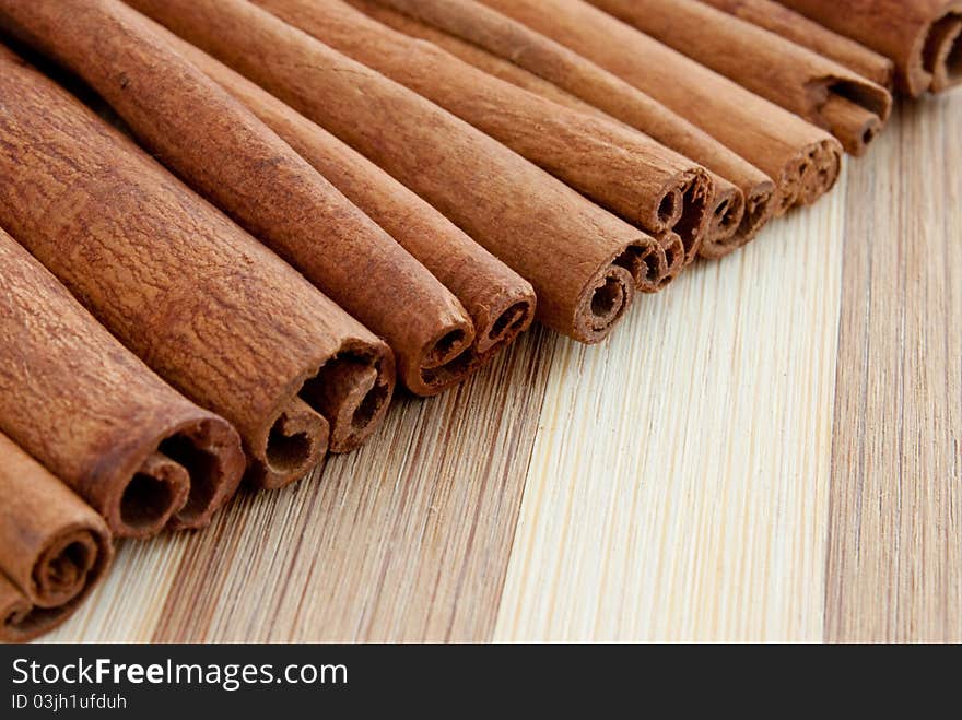 Whole cinnamon sticks